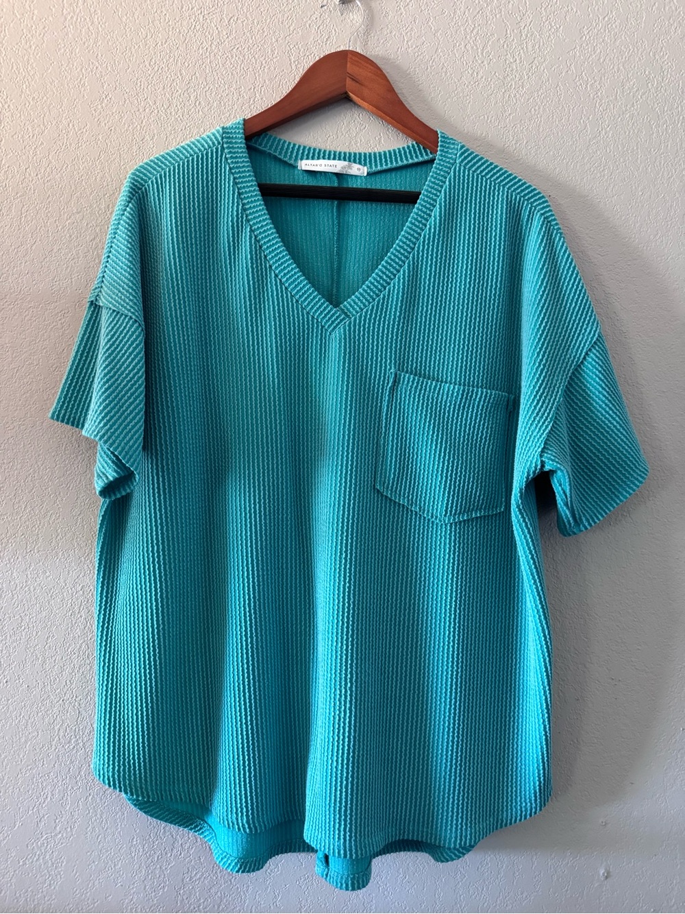 Altar'd State Ribbed V-Neck Short Sleeve Pocket Top - Teal Green